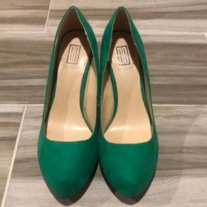 Green pumps